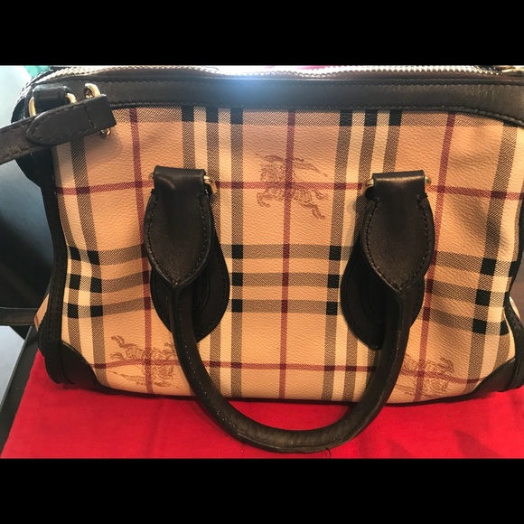 Burberry bag and wallet or separately - Picture 3 of 8